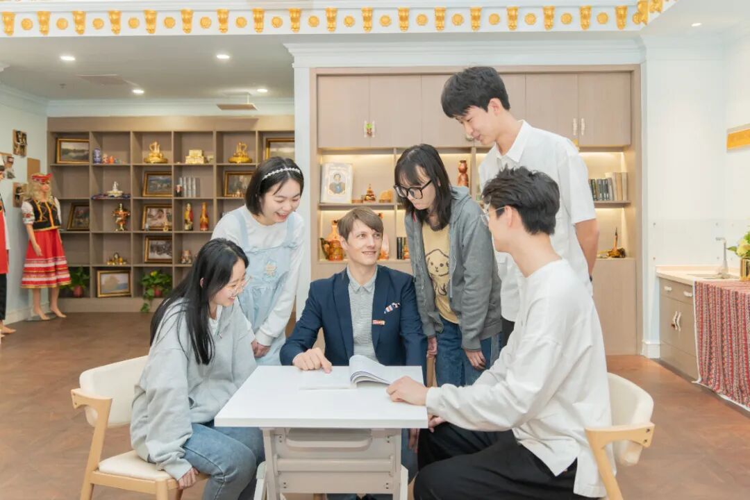 锁定8038｜圆梦西译，未来由此出发——高职（专科）志愿填报进行时